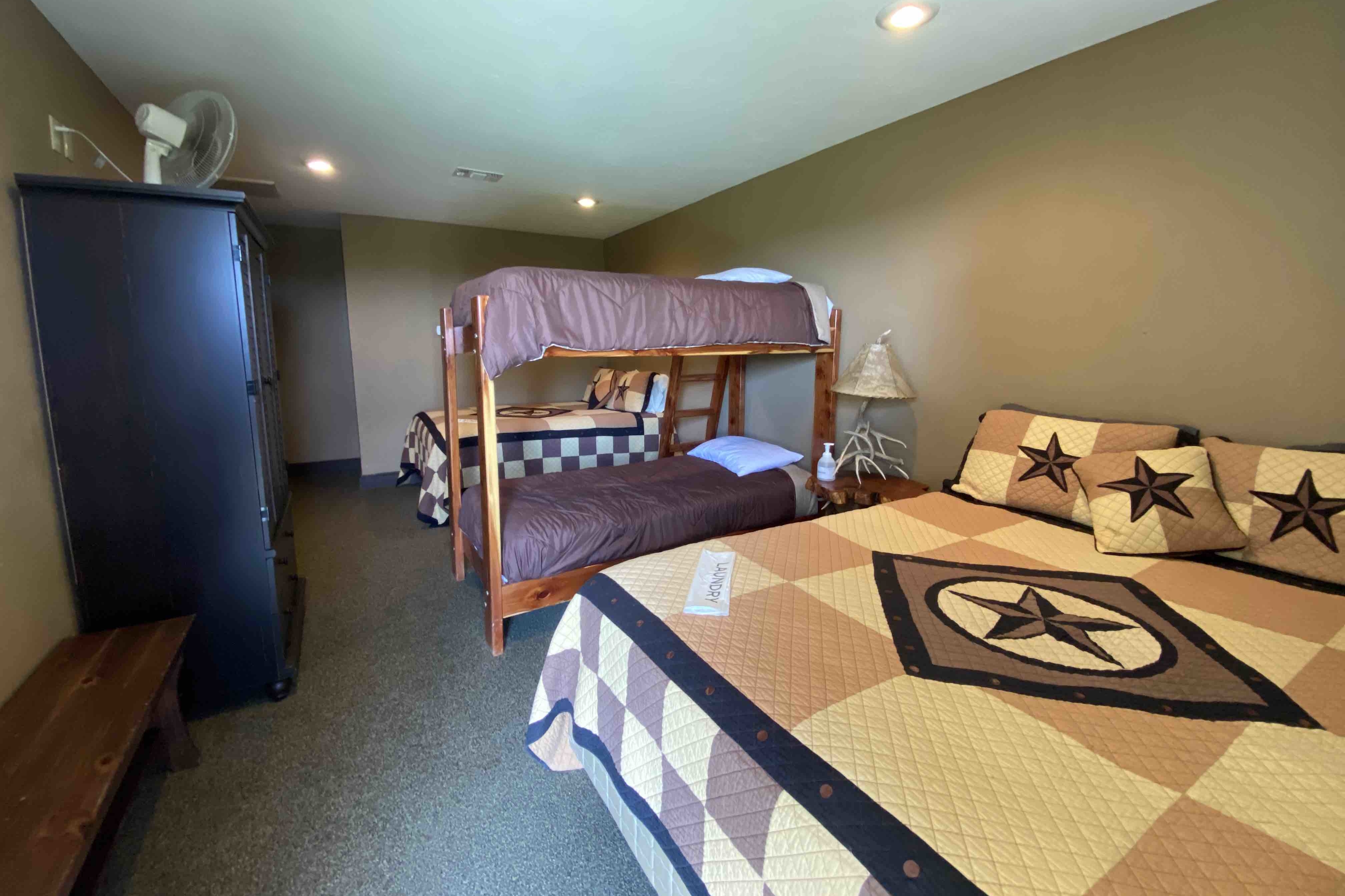 Lodge | Room | Jayhawk Creek Ranch